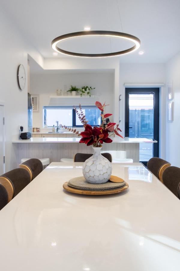 Walk To Riverside Market 4 Bed 4 Bath With Car Park Christchurch Exteriör bild
